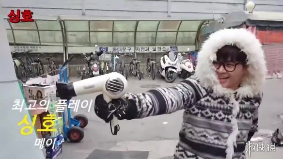 低配版《守望先锋》真人视频 廉价特效还原每个英雄(图1)