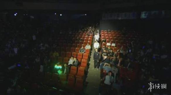 《LOL》S8正赛开场遇冷！观众上座率一半都不到！(图3)