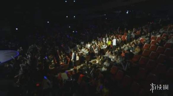 《LOL》S8正赛开场遇冷！观众上座率一半都不到！(图1)