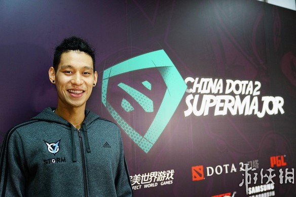 林书豪媒体采访谈及《DOTA2》：NBA里打得最好的(图1)