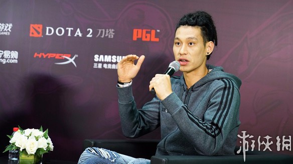 林书豪媒体采访谈及《DOTA2》：NBA里打得最好的(图2)