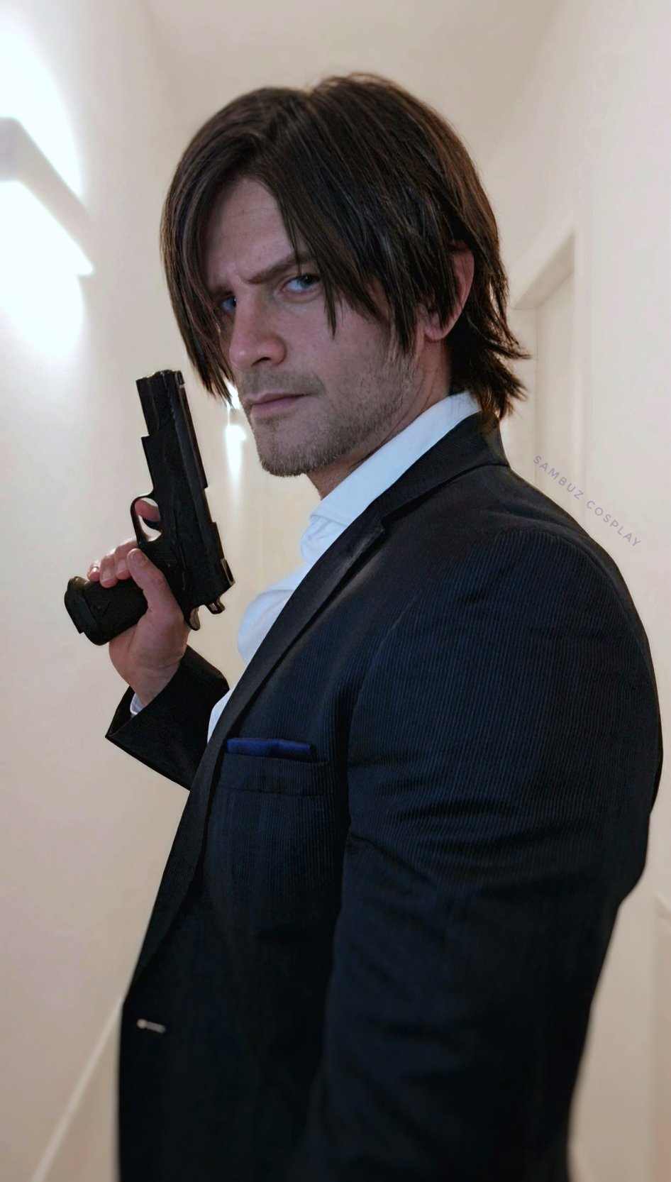 皮衣配圣诞帽！意大利Coser演绎《鬼泣5》圣诞但丁(图17)