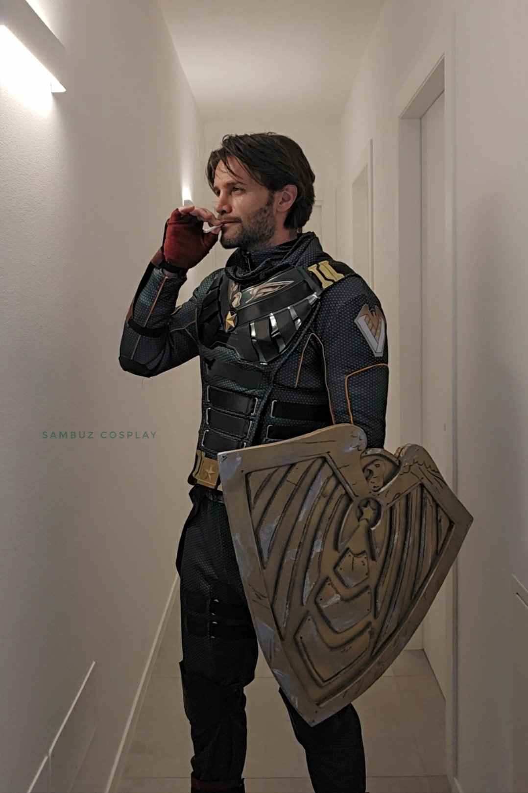 皮衣配圣诞帽！意大利Coser演绎《鬼泣5》圣诞但丁(图19)