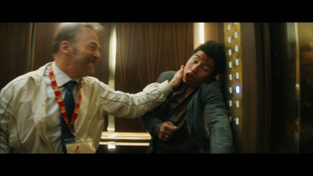 高口碑动作片《小人物》续集《小人物2》中文预告(图3)