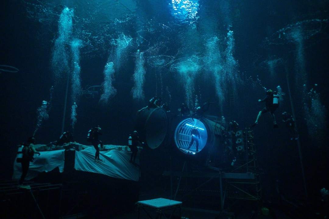 《碟中谍8》新剧照和幕后照 IMF小队上天下海(图4)