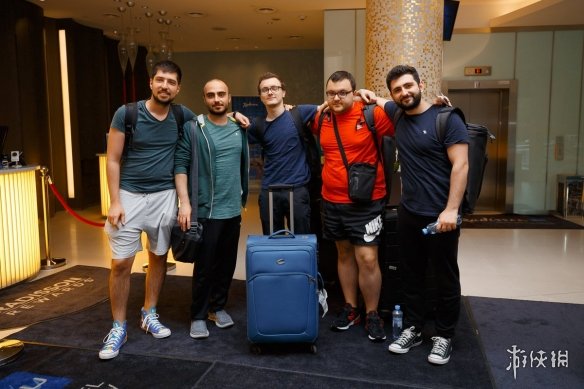 《DOTA2》莫斯科震中杯明日开战 现场选手照片分享(图3) 《DOTA2》莫斯科震中杯明日开战 现场选手照片分享(图3)