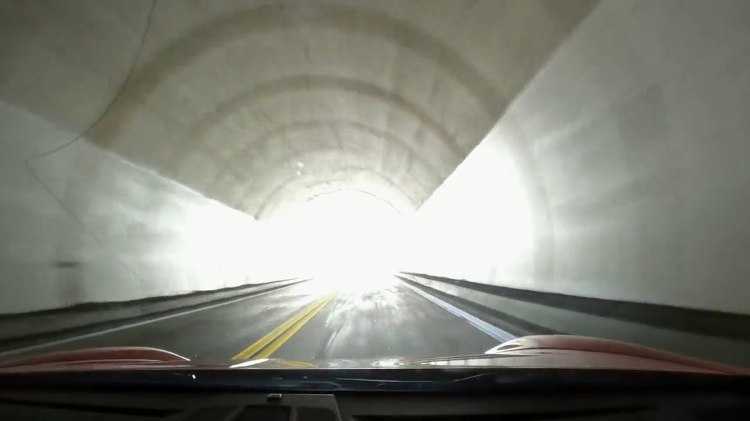 洛杉矶“死亡隧道”！网友开车还原Vince死亡时刻(图12)