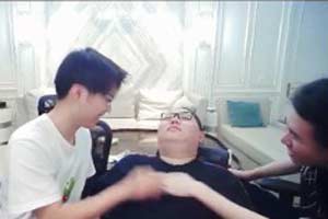 非酋戒赌现场 氪金大佬PDD花7W5《CS：GO》开箱 - Tanyitan情报局