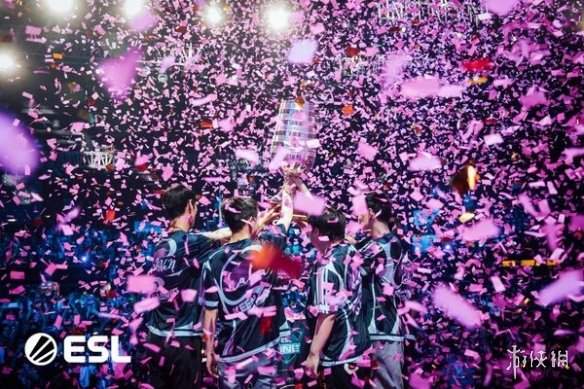 《Dota2》ESL孟买站中国战队KG零封对手勇夺冠军!(图1) 《Dota2》ESL孟买站中国战队KG零封对手勇夺冠军!(图1)