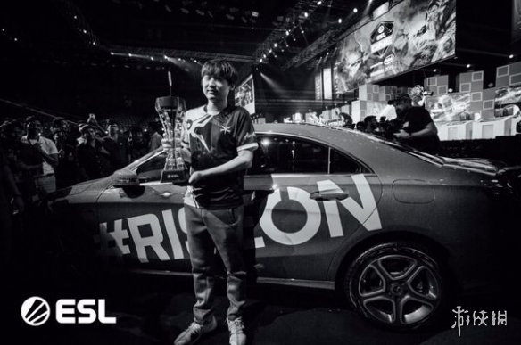 《Dota2》ESL孟买站中国战队KG零封对手勇夺冠军!(图3) 《Dota2》ESL孟买站中国战队KG零封对手勇夺冠军!(图3)