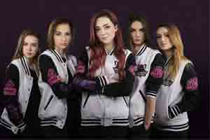 放过这些女选手吧!LOL美女战队被打得毫无反手之力 - Tanyitan情报局