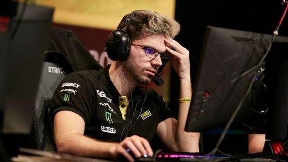 Ti9：《DOTA2》Lil发文庆祝VP淘汰 被PPD反怼毒瘤(图4)