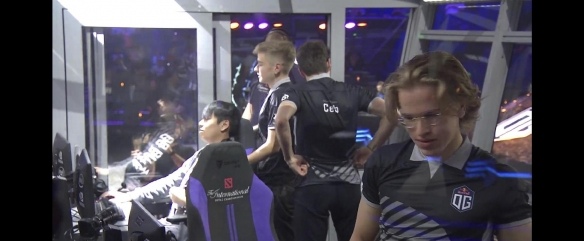 Ti9：《DOTA2》Ti9淘汰赛第二日回顾 RNG2-0胜VP(图2)