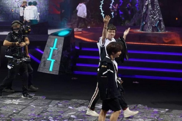 Ti9：《DOTA2》淘汰赛首日总结 中外对抗仅KG落败(图5)