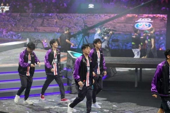 Ti9：《DOTA2》淘汰赛首日总结 中外对抗仅KG落败(图4)