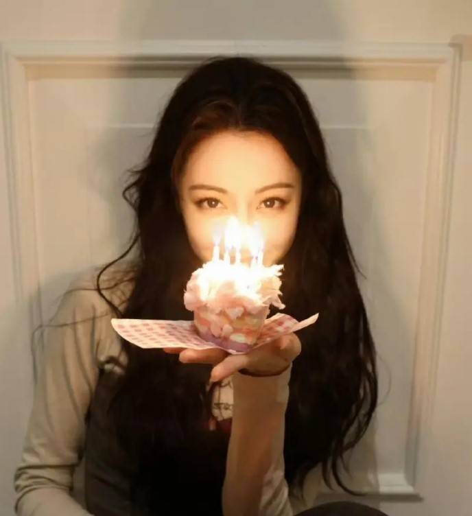 周星驰导演电影《女足》杀青 张小斐迪丽热巴等主演(图3)