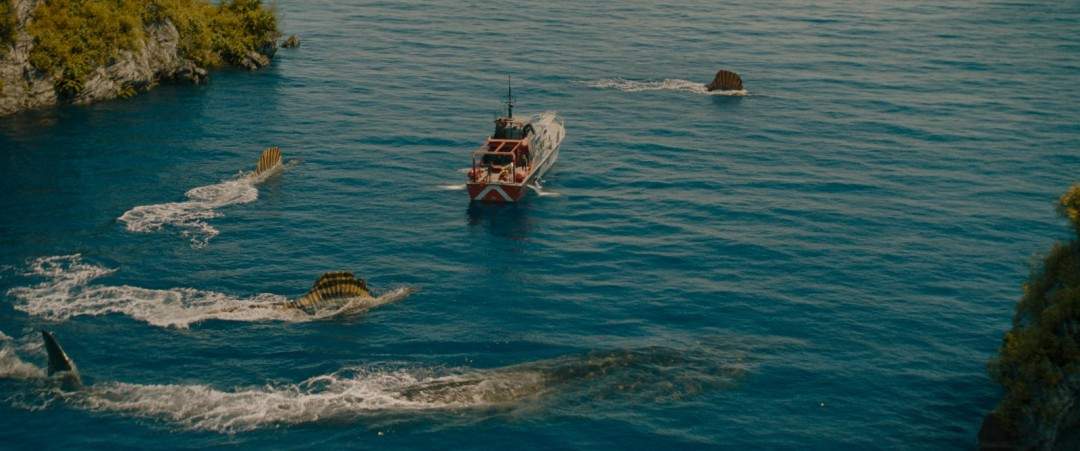 《侏罗纪世界：重生》新剧照 霸王龙沧龙暴虐龙等登场(图2)