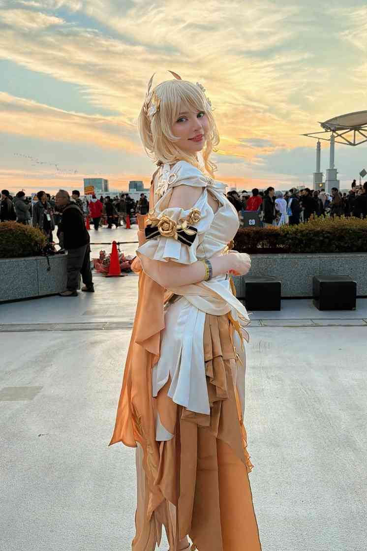 《生化4》阿什莉体模新美图 白嫩肉腿缠腿环(图3)