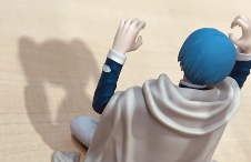 《葬送的芙莉莲》官方玩「猫咪影子」梗!倒影是芙莉莲?(图1)