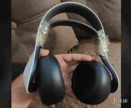 不到一年就断了！索尼游戏耳机Pulse Elite品控翻车(图3)