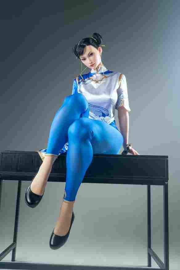 《街头霸王6》春丽等身硅胶人偶发布：细节很逼真！(图4)
