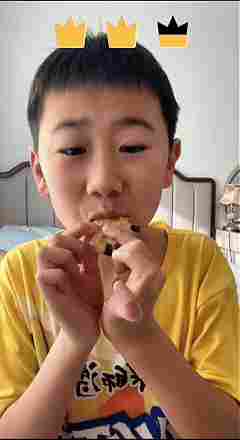 互联网新宠：鸽子舞王凭“雷霆舞姿”血洗全网(图9)