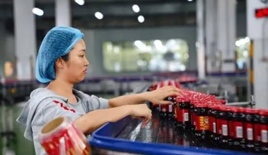 老干妈2024年营收逼近54亿元!重回巅峰 稳居行业第一(图5) 老干妈2024年营收逼近54亿元!重回巅峰 稳居行业第一(图5)