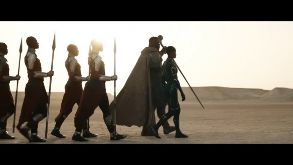 《复仇者联盟5》第四支预告片公布:神奇四侠登场!(图4) 《复仇者联盟5》第四支预告片公布:神奇四侠登场!(图4)