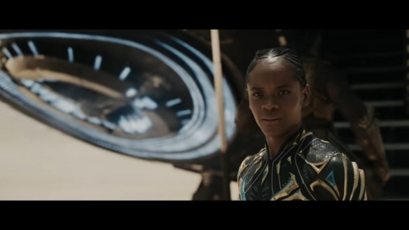 《复仇者联盟5》第四支预告片公布:神奇四侠登场!(图7) 《复仇者联盟5》第四支预告片公布:神奇四侠登场!(图7)