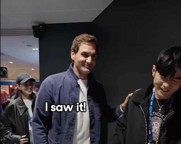 费德勒全程目睹杰伦澳网秒出局 天王尴尬低头：太糗了 - Tanyitan情报局