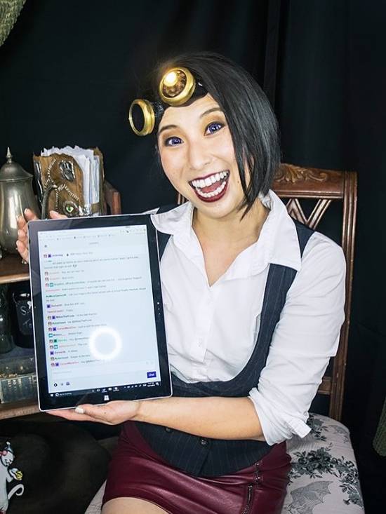 《羊蹄山》女主演员分享性感美照 火辣钢管舞表演？(图3)