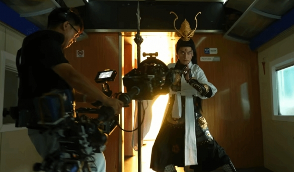 PS春运广告海外走红：二郎神、伊芙等游戏角色共庆春节(图4)