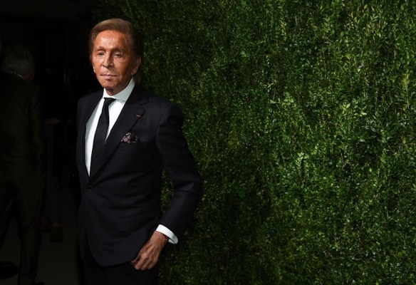 传奇设计师华伦天奴离世 曾客串《穿着Prada的女王》 - Tanyitan情报局