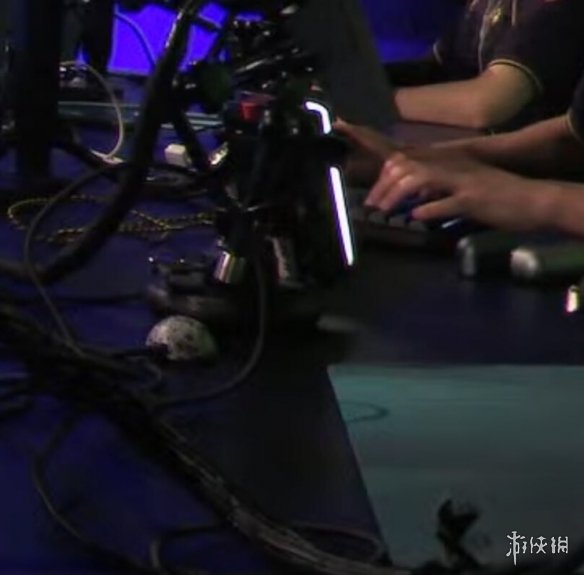 赛场上的迷彩“伏笔”？雷蛇V4 Pro无线鼠标传闻再起！(图3)