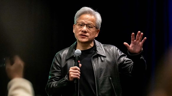 黄仁勋回忆霸凌过往：9岁时每天都有人在桥对岸蹲我(图1)