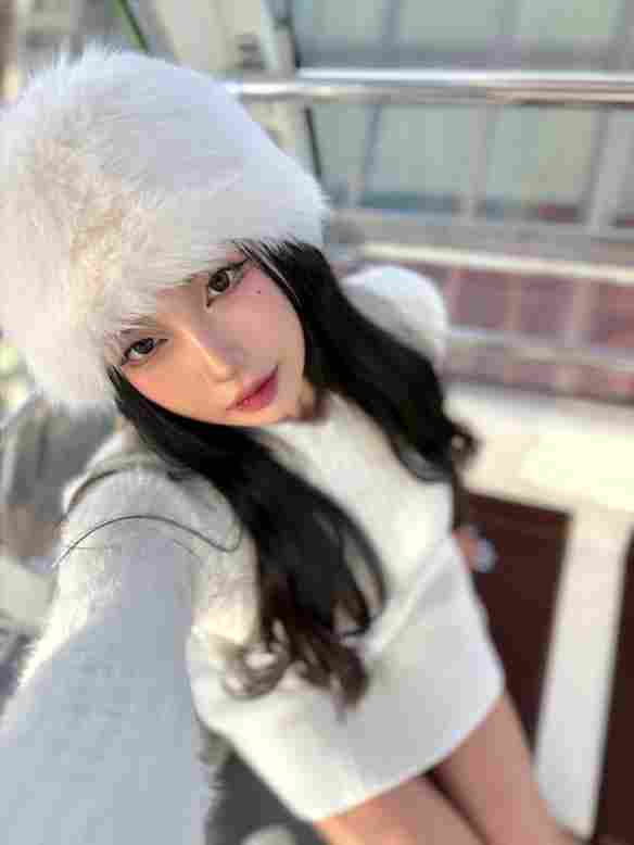 《阿西, 美女室友竟然》女主新美图赏：身材傲人！(图3)