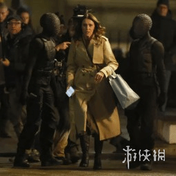 《古墓丽影》劳拉配音现身《古墓丽影》真人剧片场！ - Tanyitan情报局