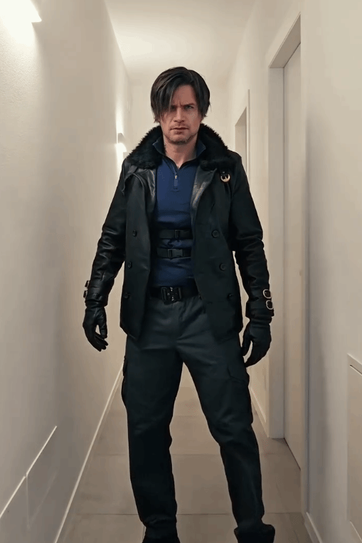 ‌“卡普空该请他当演员！”coser完美复刻中年里昂(图3)