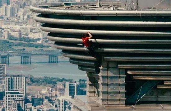 美国攀岩家徒手爬中国台北101：拿到的酬劳少得可怜 - Tanyitan情报局