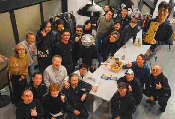 日本游戏界传奇聚首！山冈晃晒新年合影引爆玩家情怀 - Tanyitan情报局