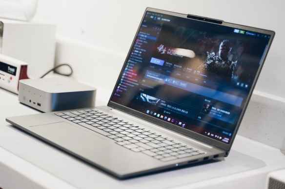 实测一台续航超20小时的笔记本，竟然还能玩3A游戏？！(图28)