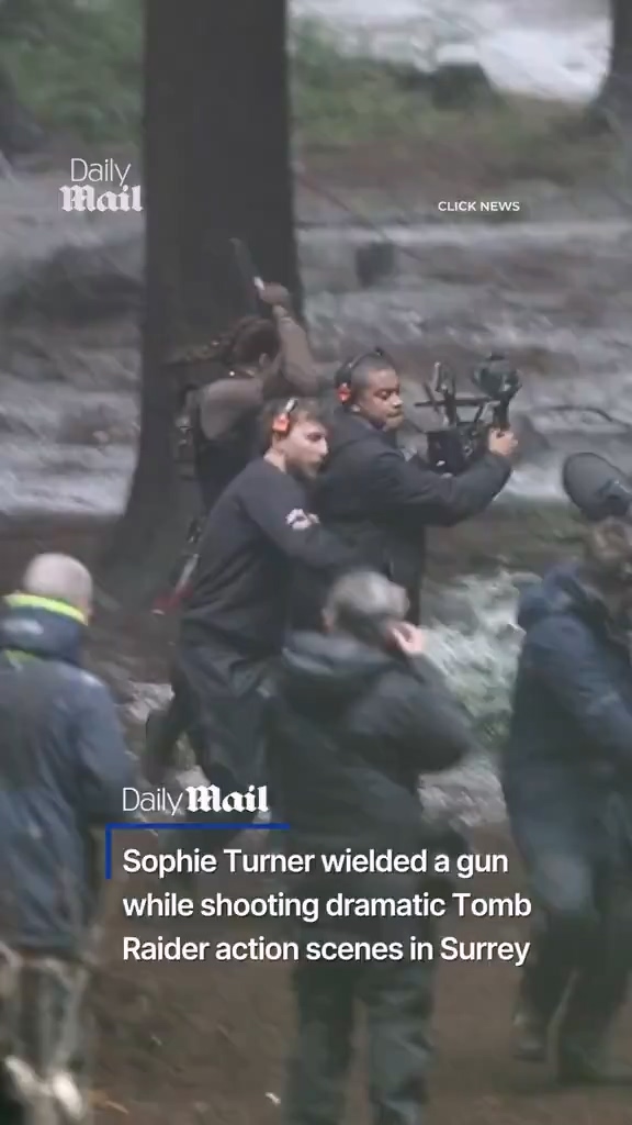 《古墓丽影》真人剧曝片场视频 劳拉手持双枪尽情射击(图2)