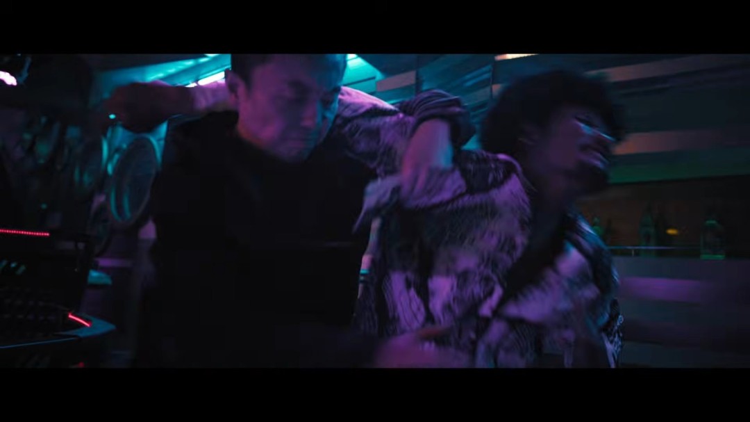 谢苗动作新片《火遮眼》首曝预告 小岛秀夫转发推荐(图4)