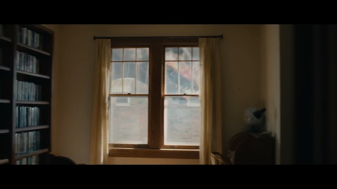 《逃出绝命街》前导预告 安妮·海瑟薇+麦克格雷主演(图10)