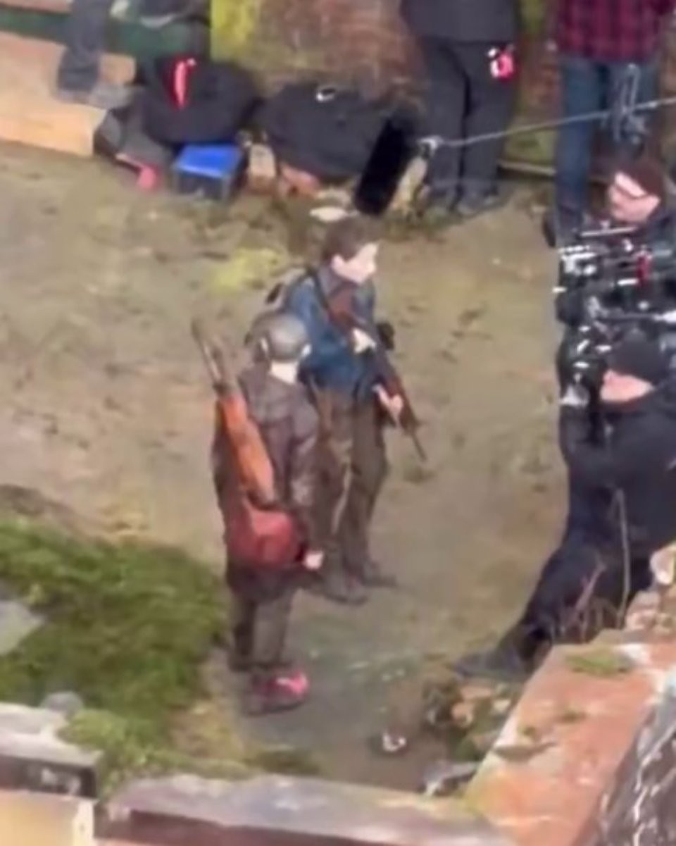 《最后的生还者》第三季片场照曝光:Lev光头造型亮相(图9)