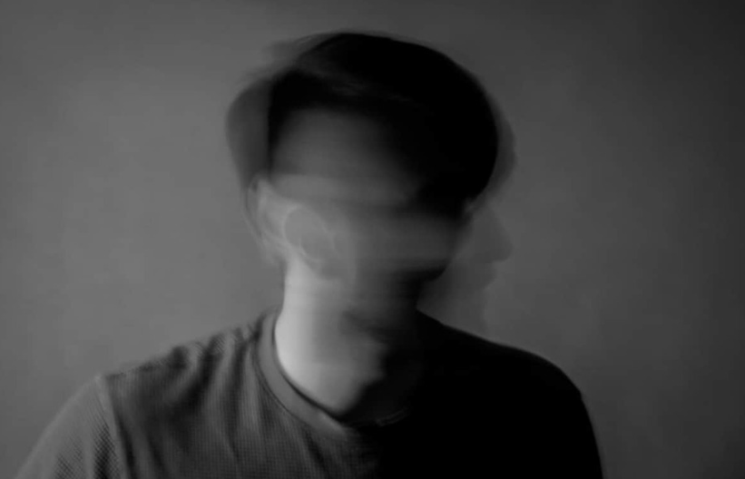 日本漫画家遭遇投资诈骗巨额损失 17000日元一张卖色纸回血 - Tanyitan情报局