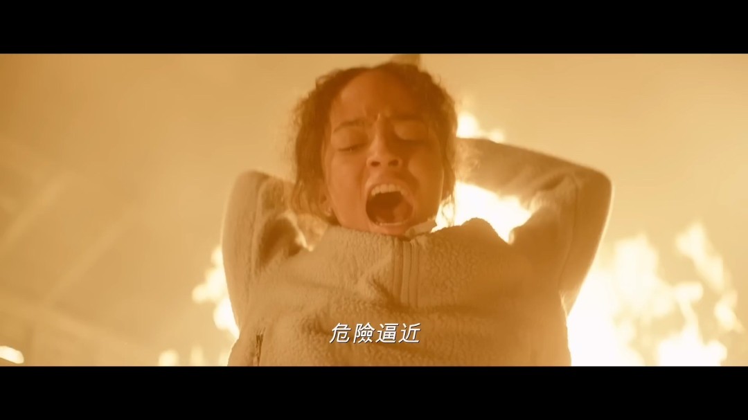 胆子小别看！《验尸官》导演恐怖新片《鬼上车》首曝预告(图23)