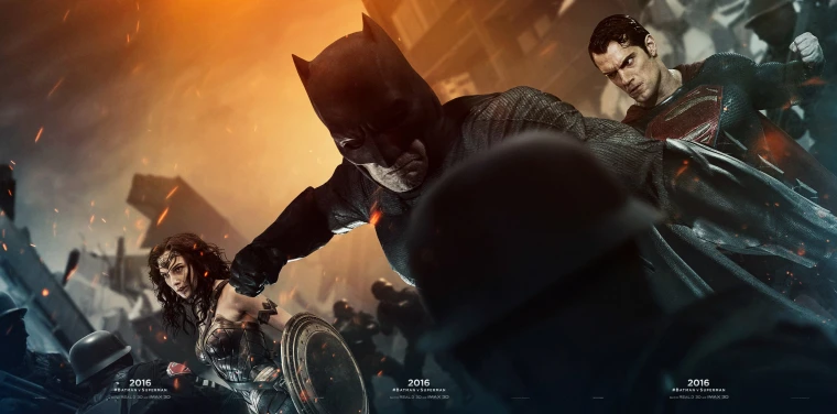 扎克·施奈德首曝《蝙蝠侠大战超人》未公开海报！DC三巨头暗黑风亮相(图1)